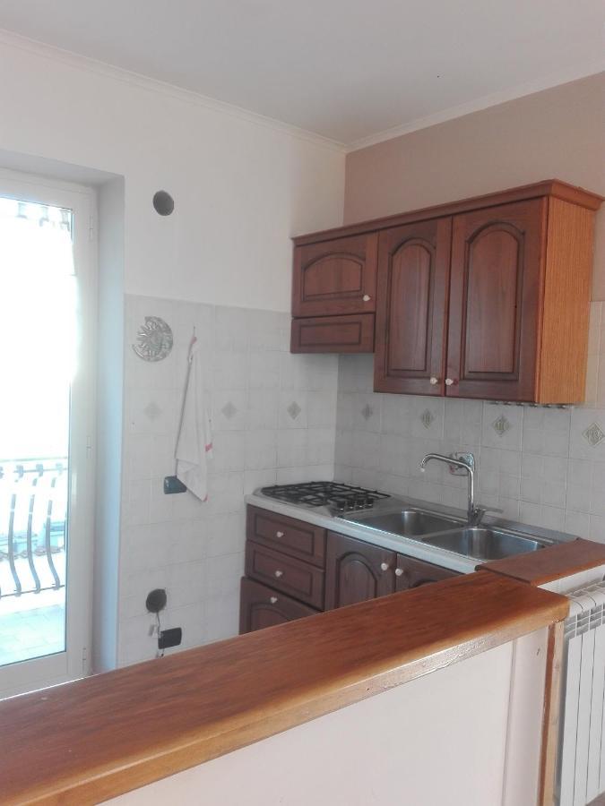 Appartement A Santy'S House 1Piano-No Lift-Shuttle A Pagamento-Raggiungibile A Piedi Aeroporto-Fermata Bus Fiera Di Roma A 3 Minuti-Air Condiz Ed Extra Bed For A Fee A Pagamento à Fiumicino Extérieur photo