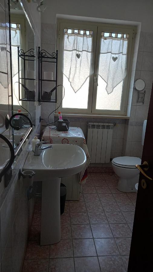Appartement A Santy'S House 1Piano-No Lift-Shuttle A Pagamento-Raggiungibile A Piedi Aeroporto-Fermata Bus Fiera Di Roma A 3 Minuti-Air Condiz Ed Extra Bed For A Fee A Pagamento à Fiumicino Extérieur photo